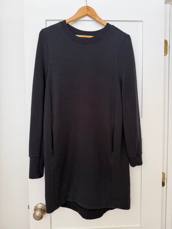Athleta Dresses & Skirts - Athleta Black COASTER LUXE SWEATSHIRT DRESS - Size Medium
